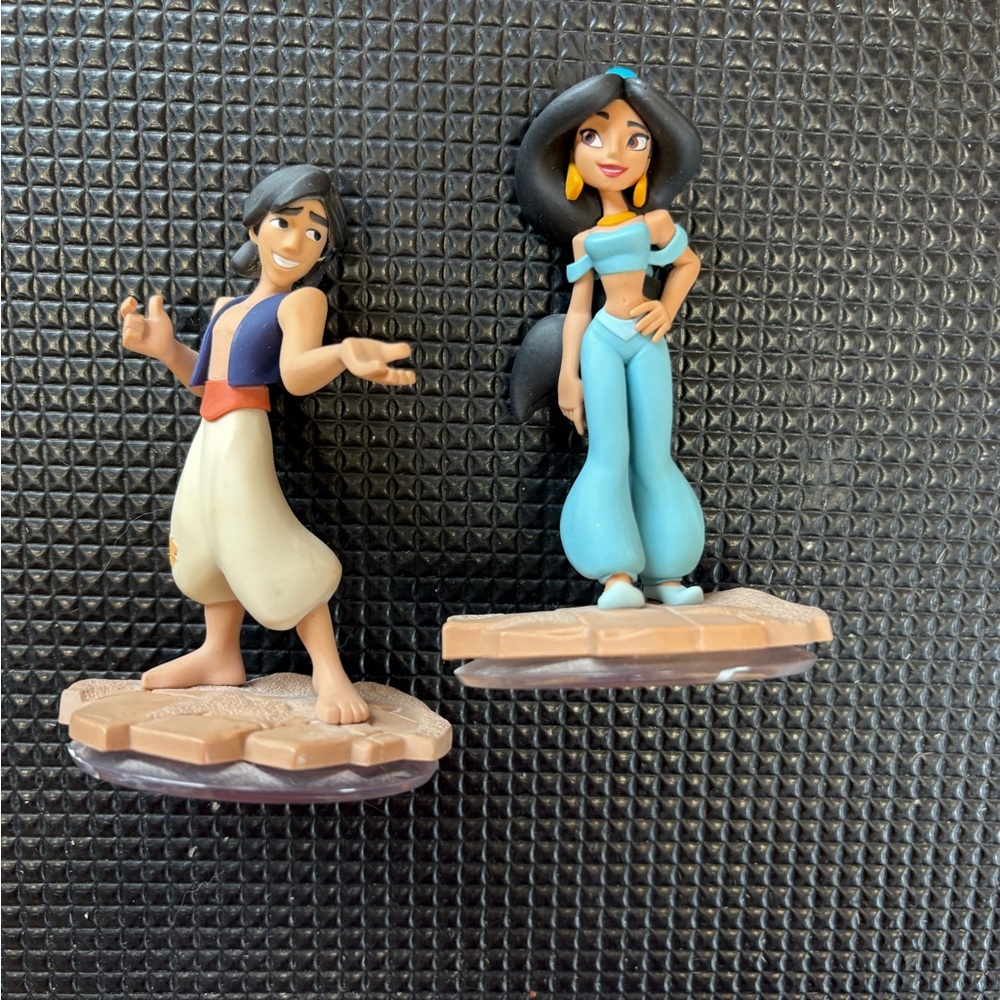 Disney infinity figure set